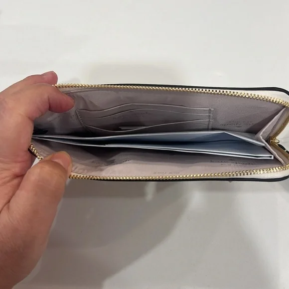 💕Cute.💐KATE SPADE WRISTLET. - Picture 7 of 16